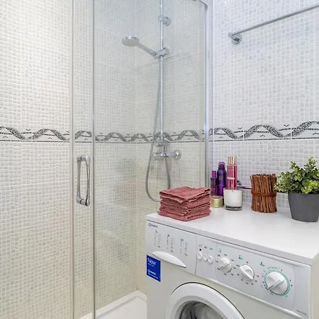Apartment Awesome In With Wifi Marbella